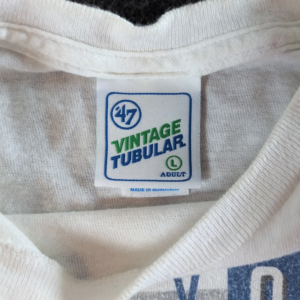 New York Yankees Graphic T-Shirt - Picture 4 of 9